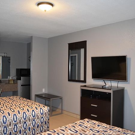 Woodfield Inn And Suites Yoakum Esterno foto