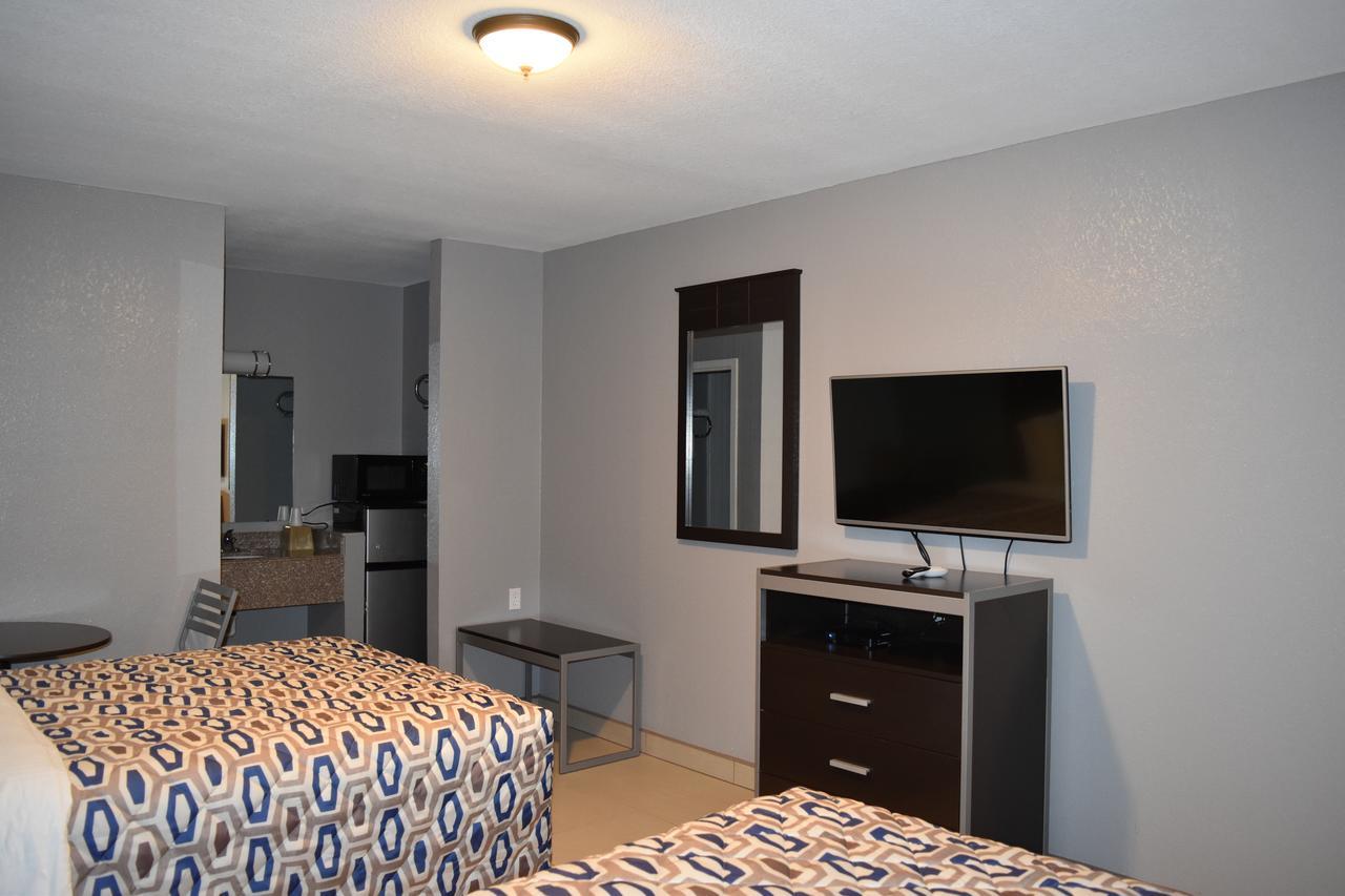 Woodfield Inn And Suites Yoakum Esterno foto